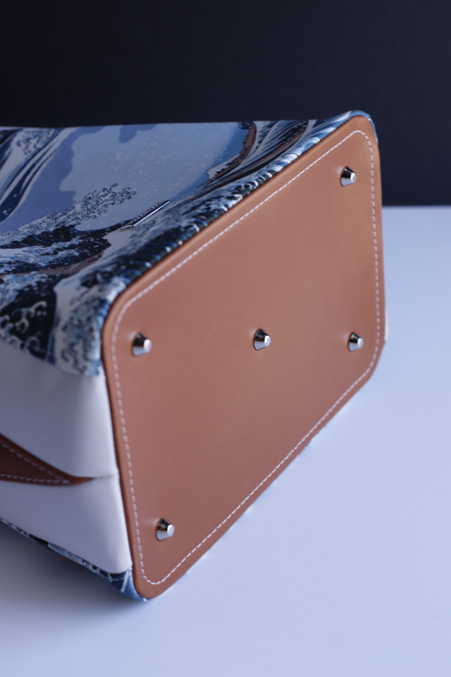 The Great Wave - Adena Shoulder Bag - AS-IS