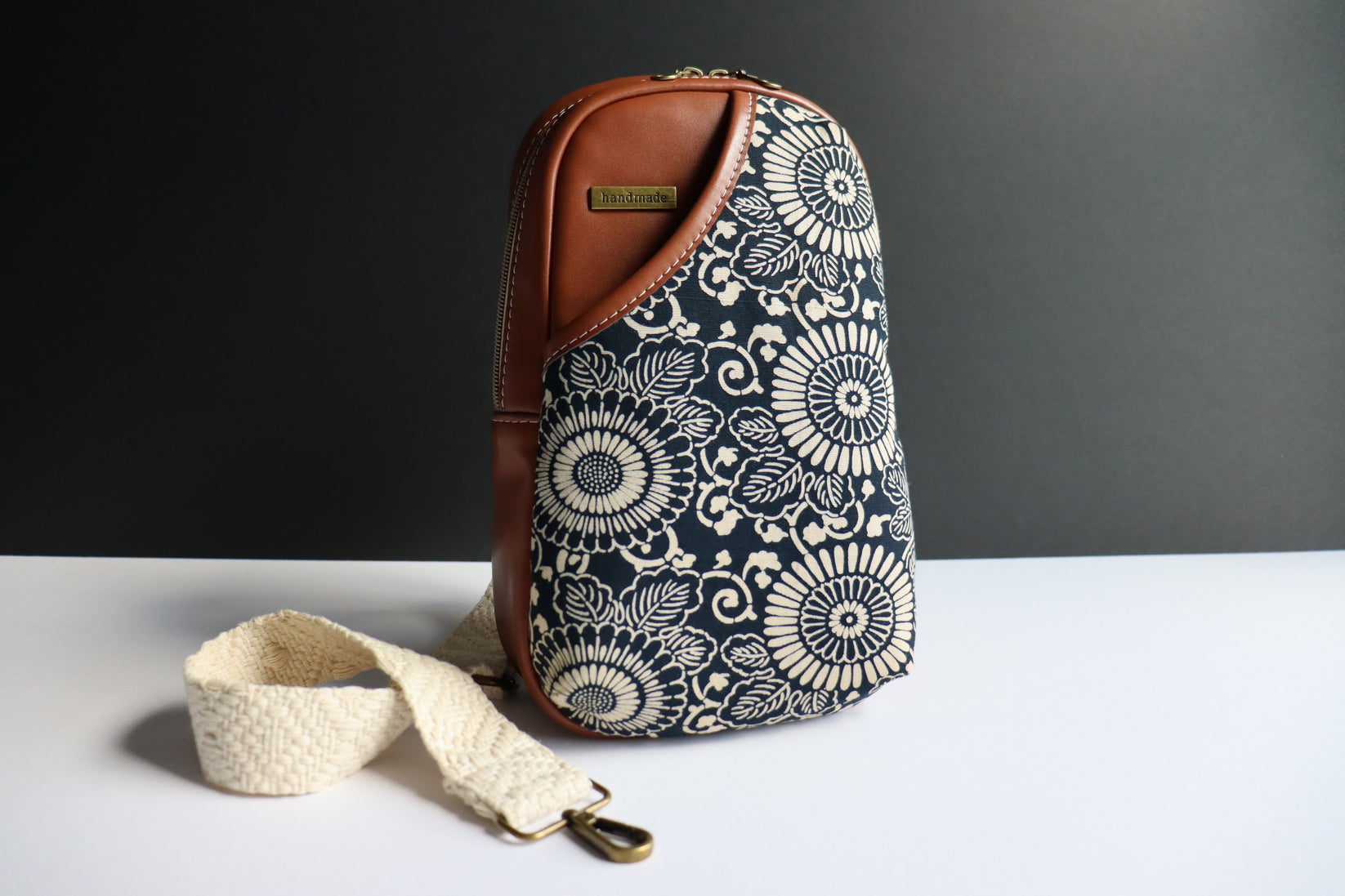 Rosie Sling PDF Pattern | Modern Everyday Sling | Easy Access Front Ph ...