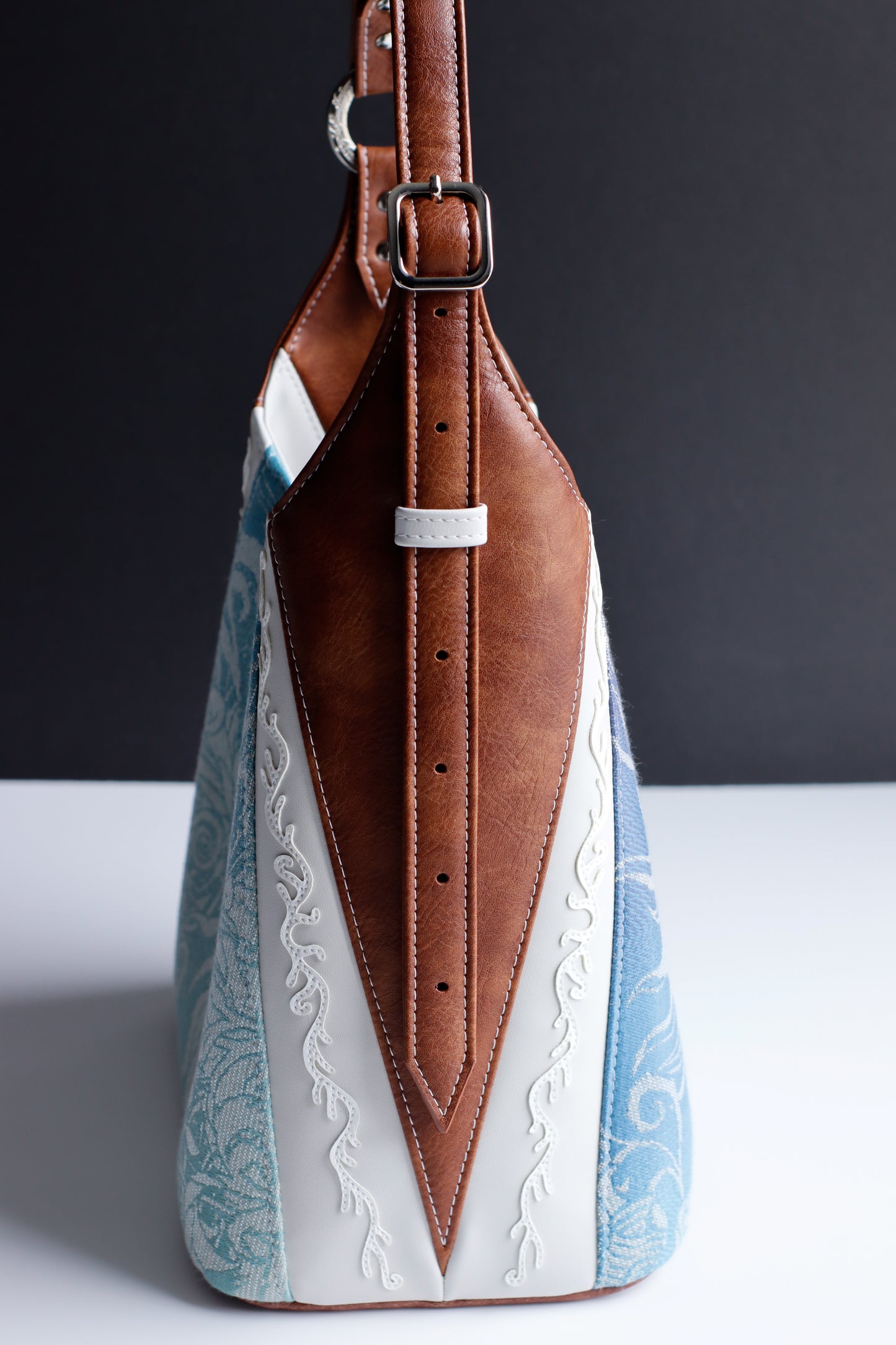 A Wizard's Embellishment - Adena Shoulder Bag