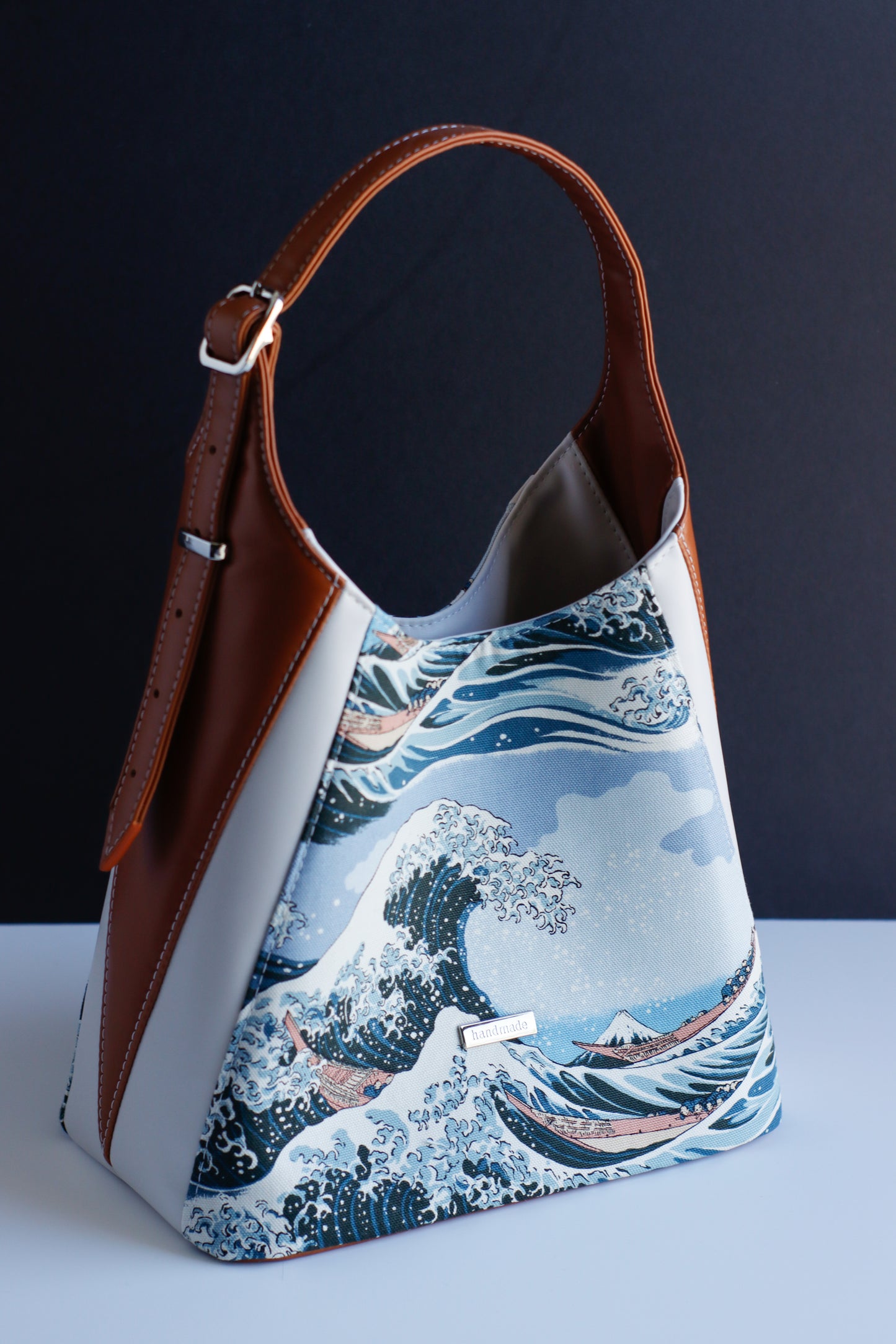 The Great Wave - Adena Shoulder Bag - AS-IS